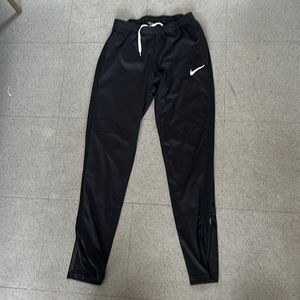 Nike dry fit joggers